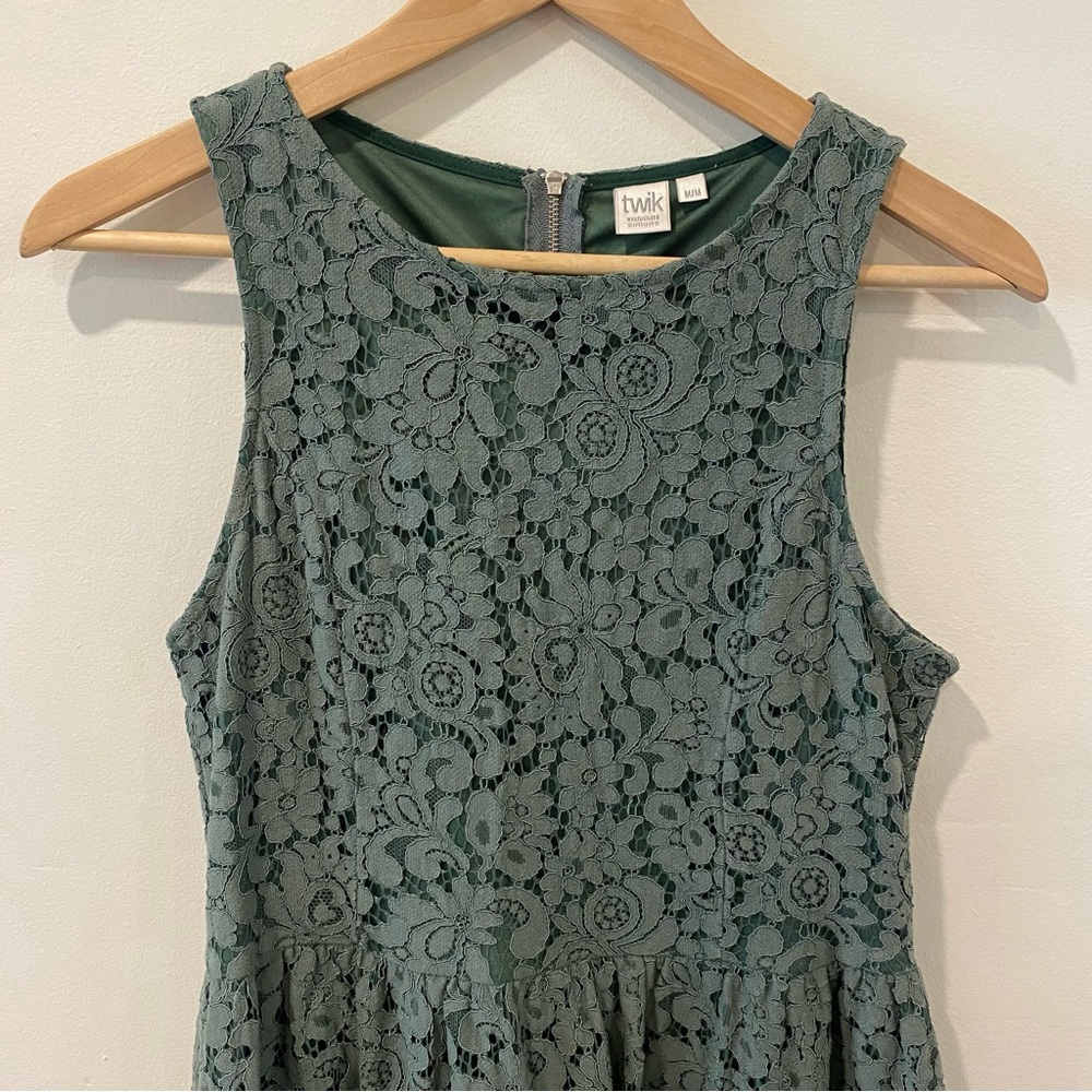 green lace dress high neck sleeveless - Picture 2 of 11